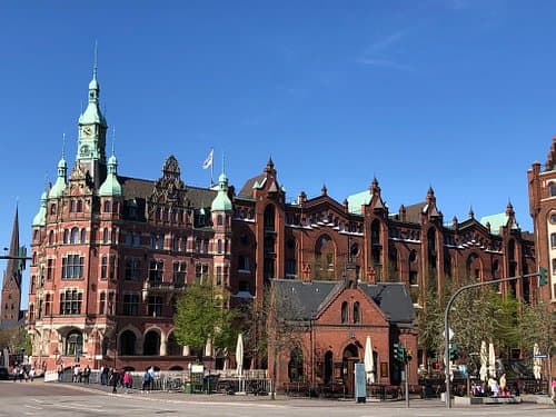 Warum sollten Sie Reisen und Tourismus in Betracht ziehen?