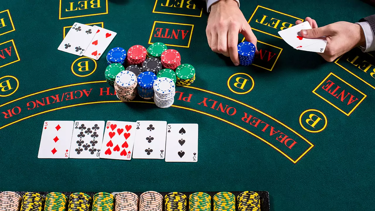 Die besten Online Poker mit Echtgeld für Tischspiele