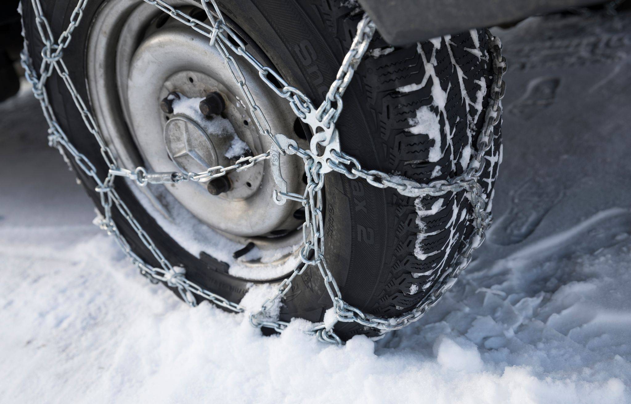 Schneeketten für SUV: Wie Sie die beste Marke und das beste Modell für Ihre Reifen finden